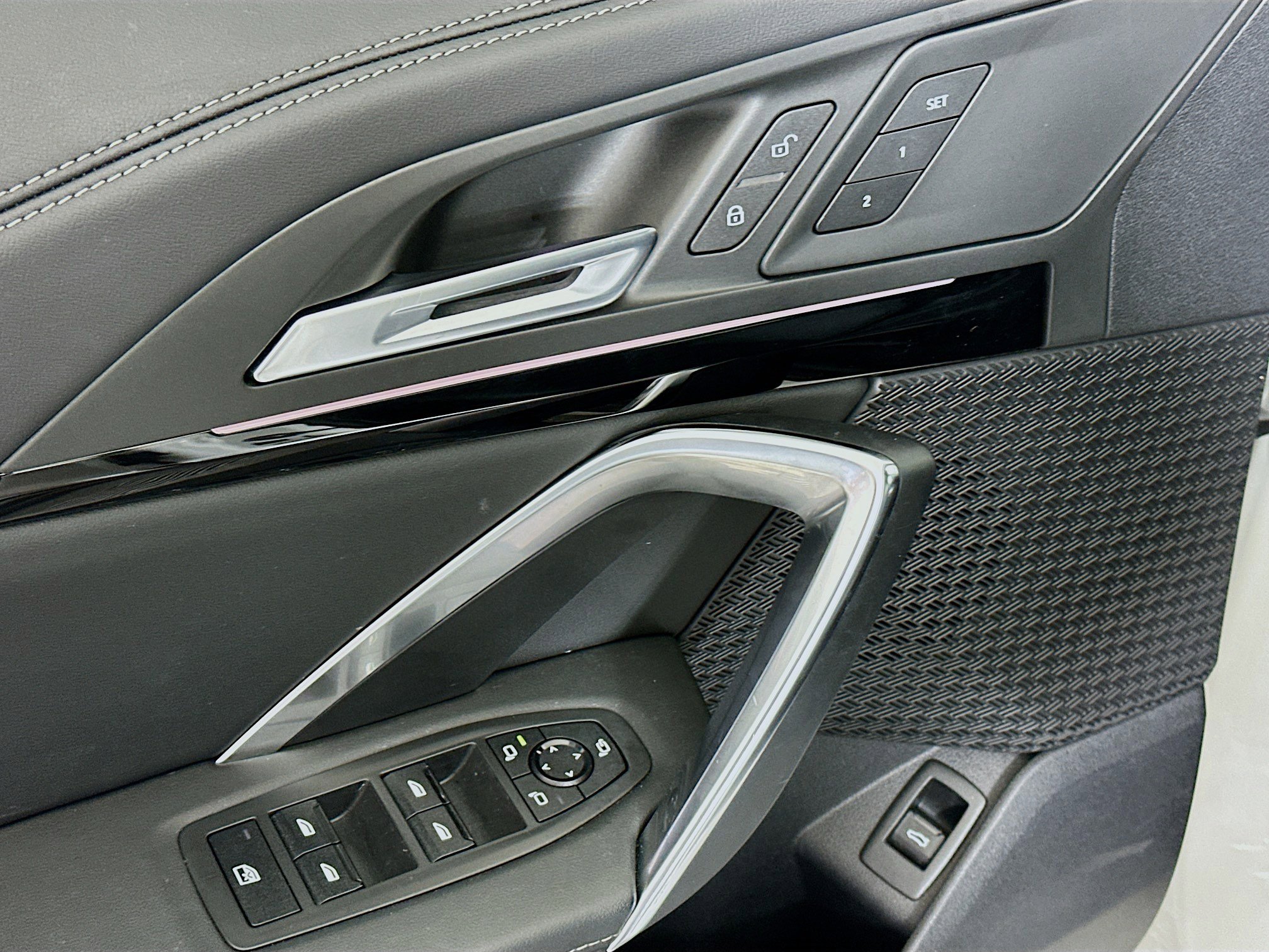 Used 2024 BMW X1 xDrive28i w/ Convenience Package image 15