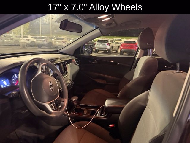 Used 2019 Kia Sorento FWD image 12