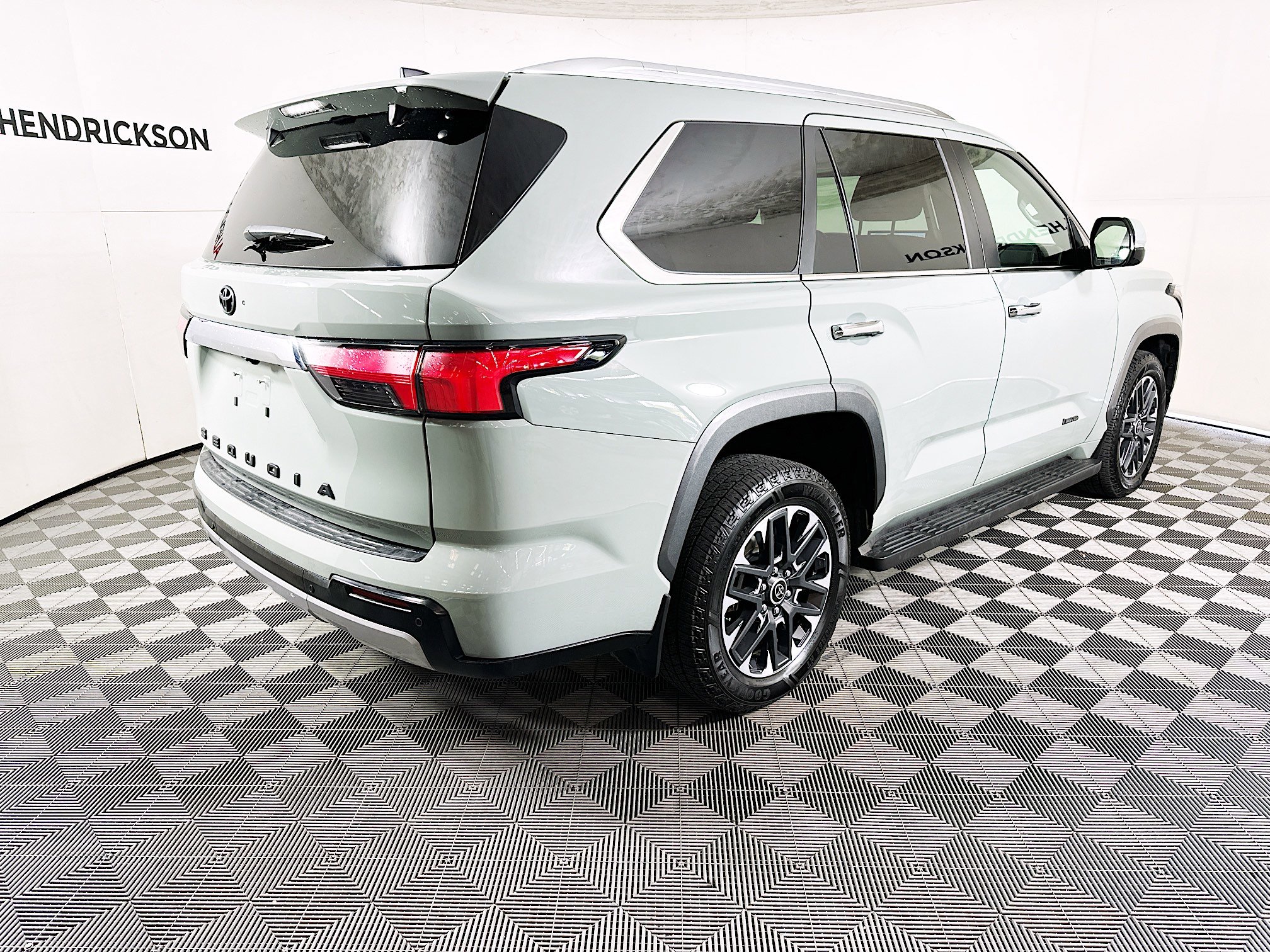 Used 2024 Toyota Sequoia Limited image 3