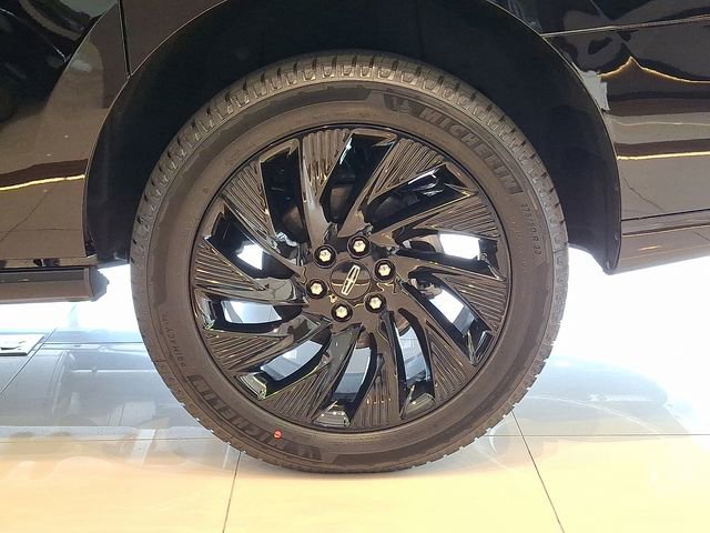 New 2026 Lincoln Navigator L Black Label image 12