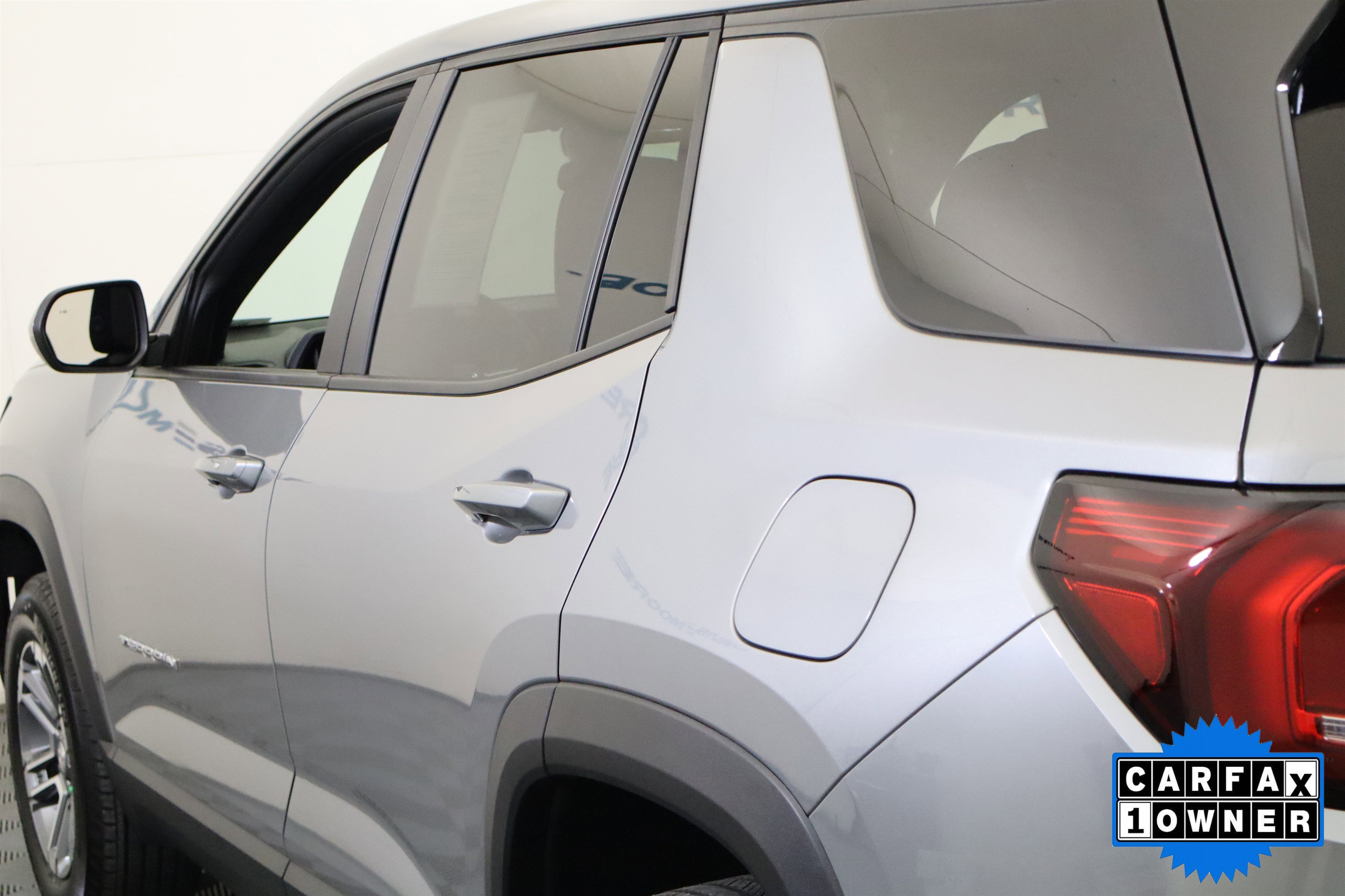 Used 2025 GMC Terrain Elevation w/ LPO, Floor Liner Package image 10