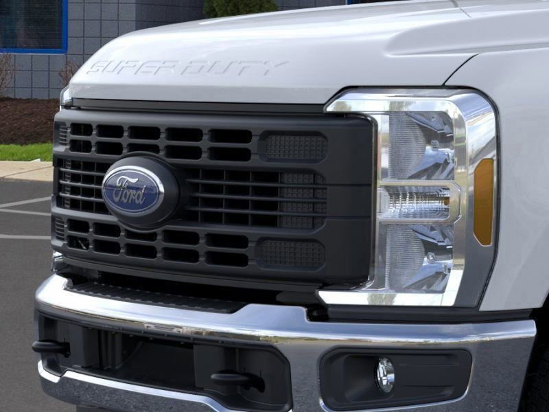 New 2026 Ford F350 XL w/ XL Chrome Package image 17