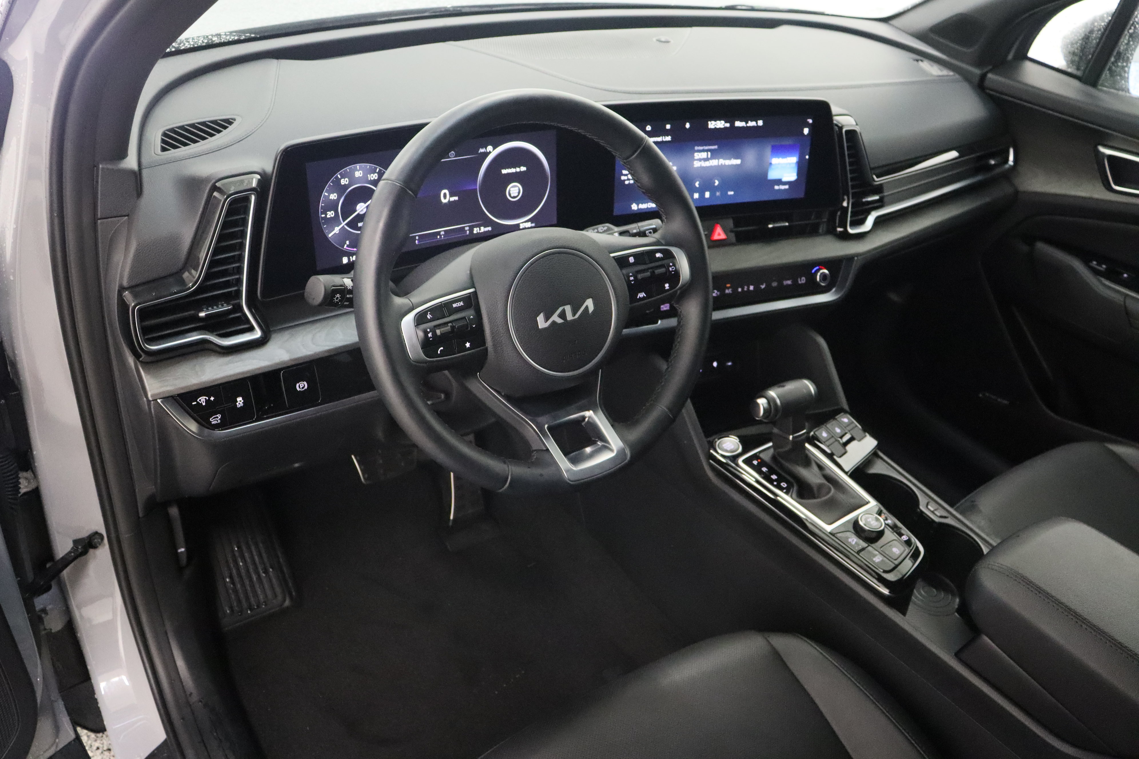 Used 2025 Kia Sportage X-Pro AWD/4WD image 13