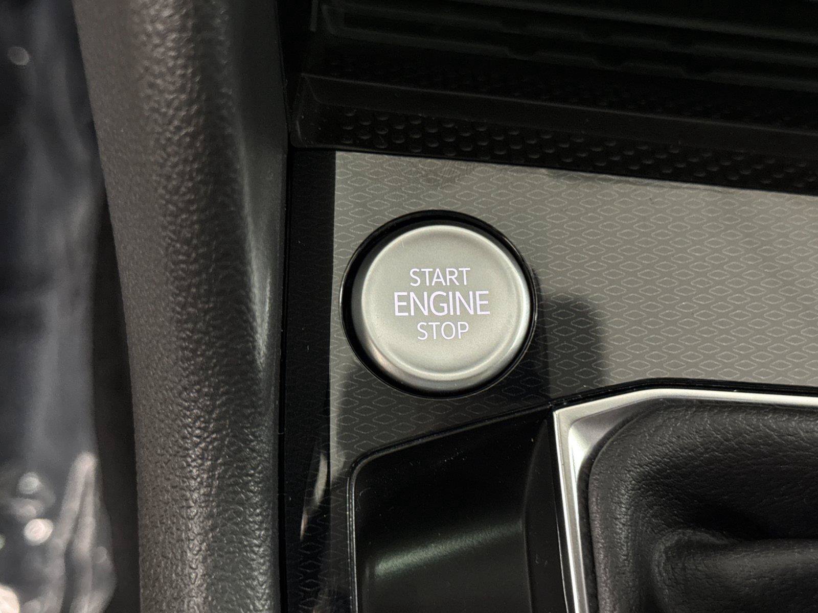 New 2026 Volkswagen Taos SEL AWD/4WD image 22