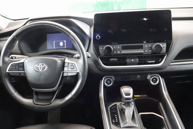 Certified 2024 Toyota Grand Highlander XLE image 15