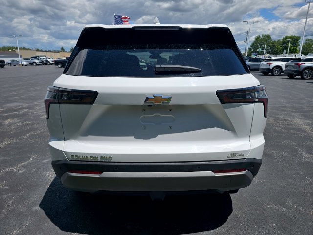 Used 2025 Chevrolet Equinox LT AWD/4WD image 4