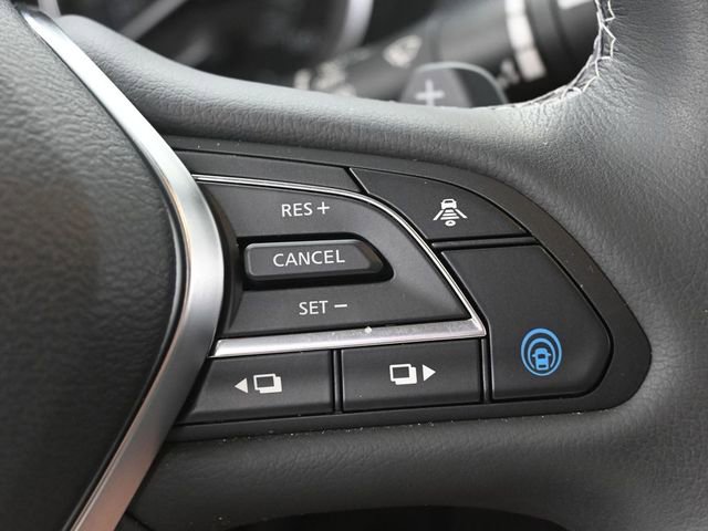 Used 2023 INFINITI QX50 Sensory image 16