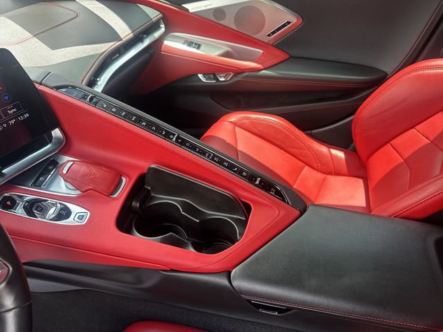 Used 2021 Chevrolet Corvette Stingray Preferred Cpe w/ Z51 Performance Package RWD image 22