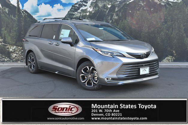 New 2026 Toyota Sienna Platinum