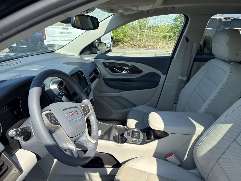 Certified 2024 GMC Terrain Denali w/ Black Diamond Edition image 15