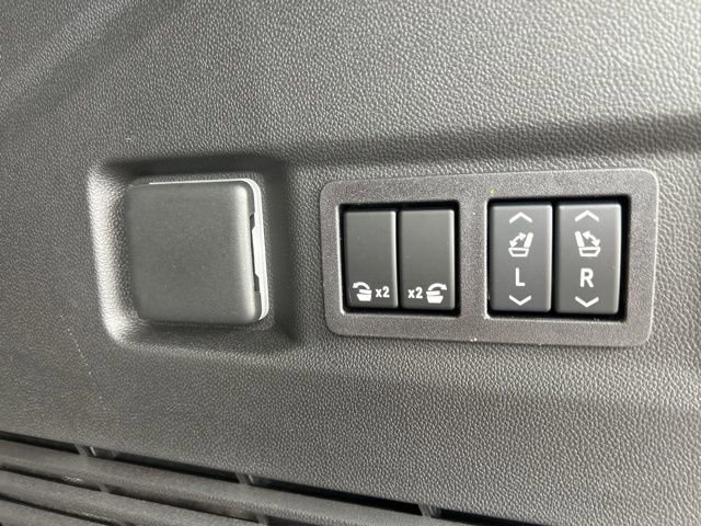 New 2026 Chevrolet Tahoe High Country image 32