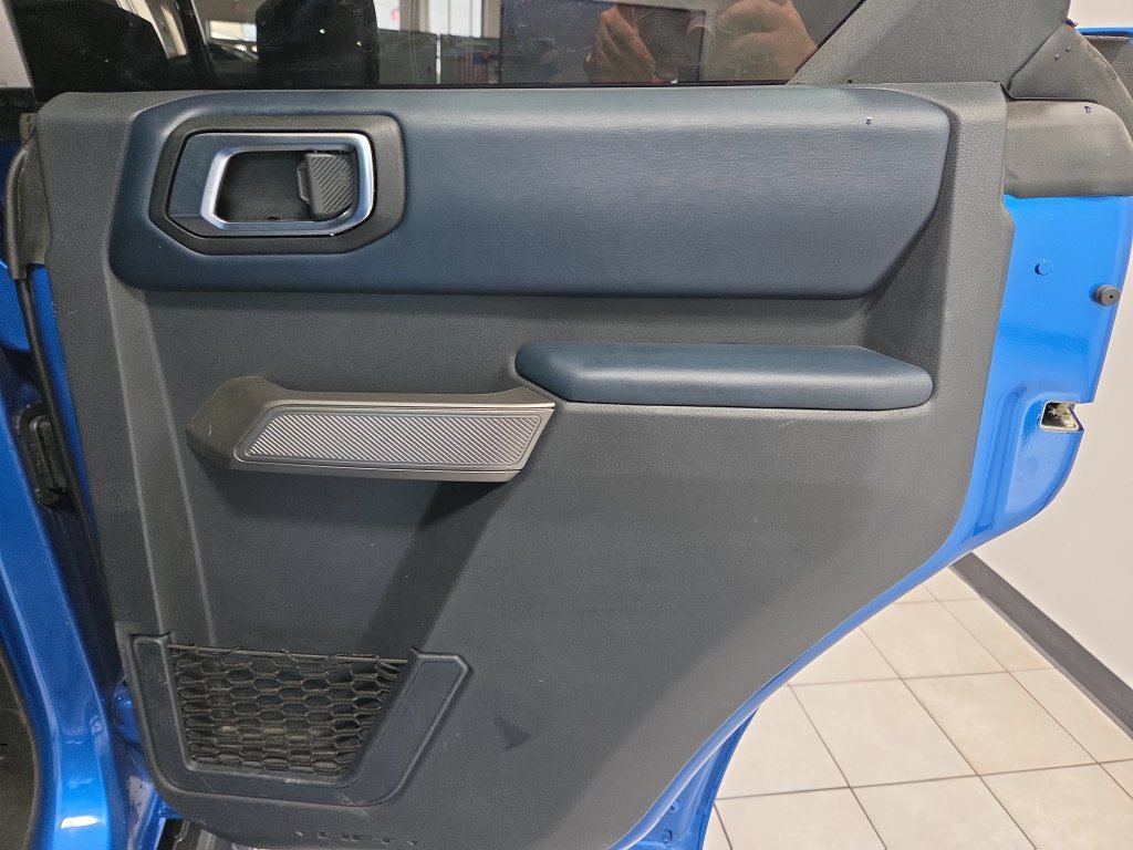 Used 2023 Ford Bronco Outer Banks AWD/4WD image 16