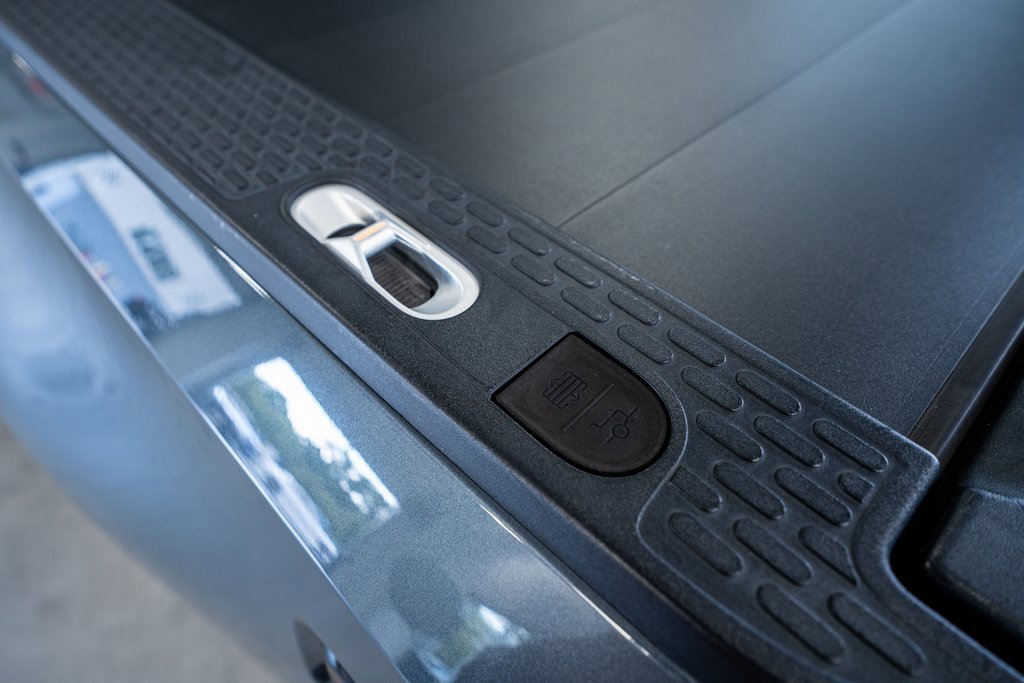 Used 2022 Rivian R1T Launch Edition image 62