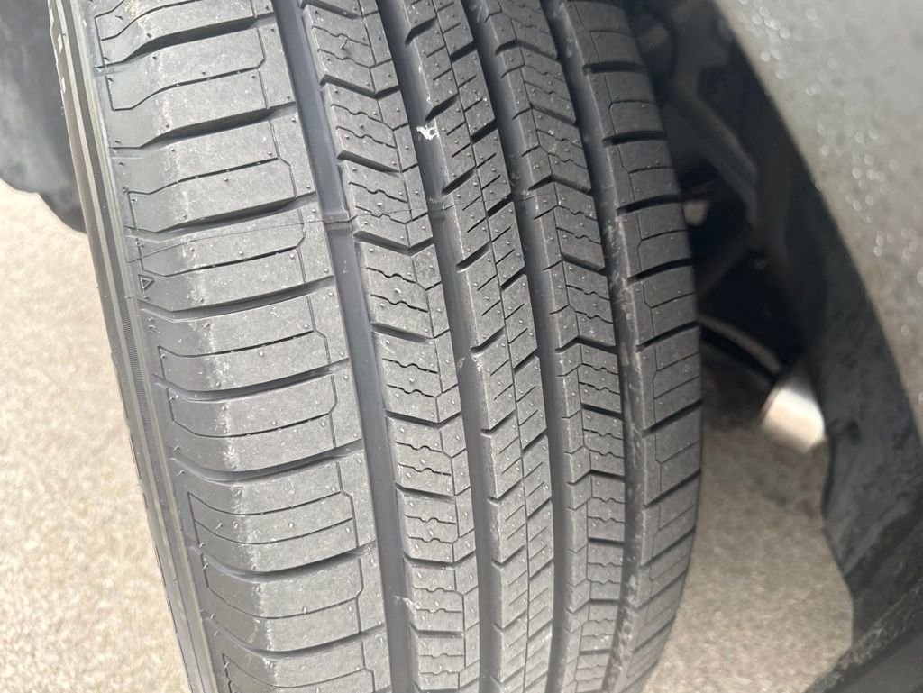 Used 2019 Ford Explorer FWD image 9