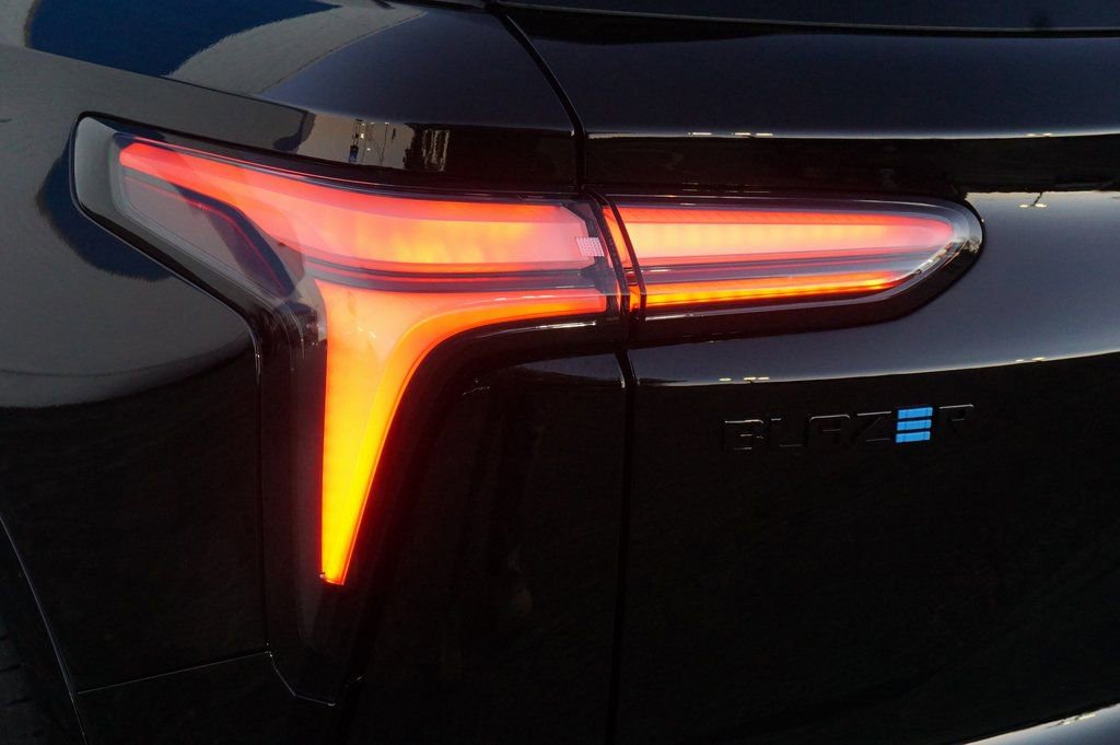 New 2026 Chevrolet Blazer EV SS w/ Performance Package image 33