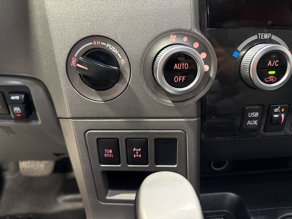 Used 2011 Toyota Sequoia Limited AWD/4WD image 19