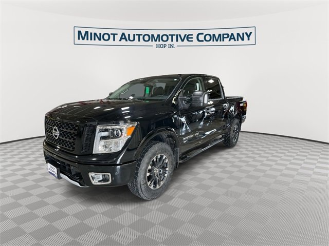 Used 2019 Nissan Titan PRO-4X w/ Pro-4x Convenience Package image 4