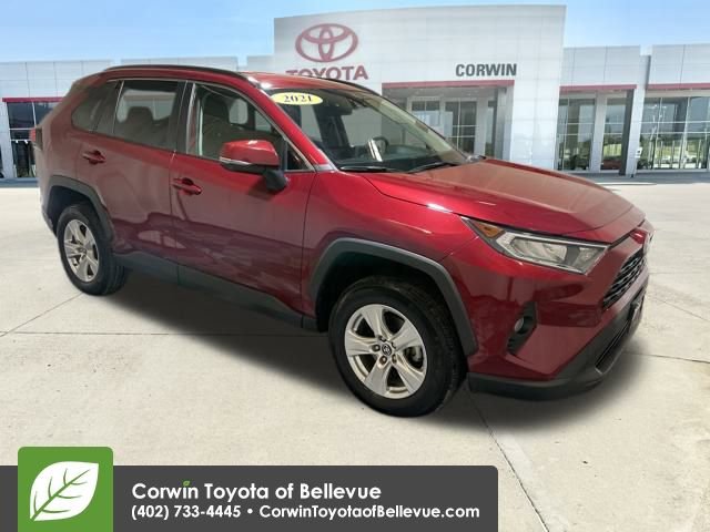 Used 2021 Toyota RAV4 XLE image 7
