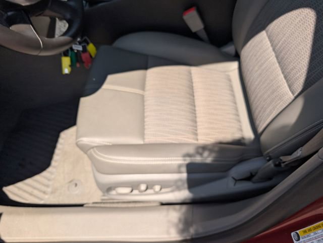 Used 2014 Chevrolet Impala LT w/ Convenience Package FWD image 21