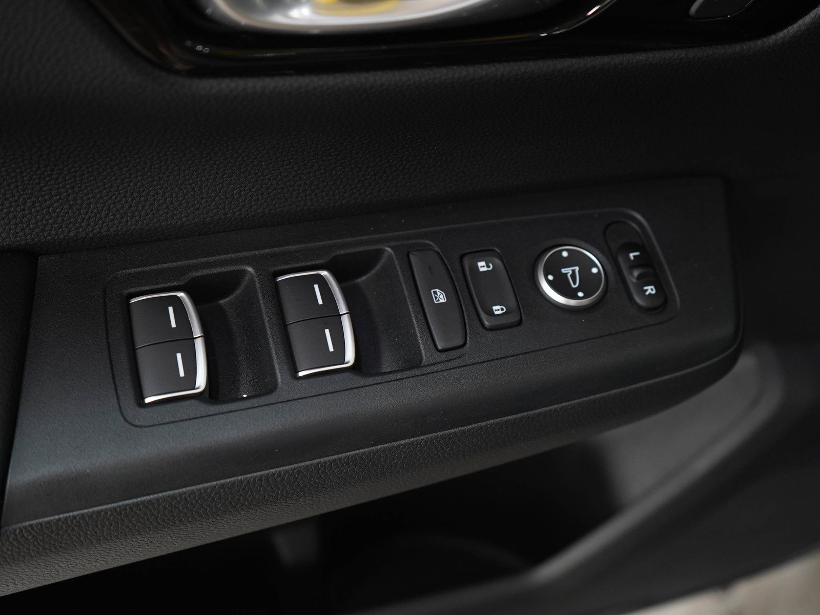 Used 2025 Honda CR-V Sport Touring image 20
