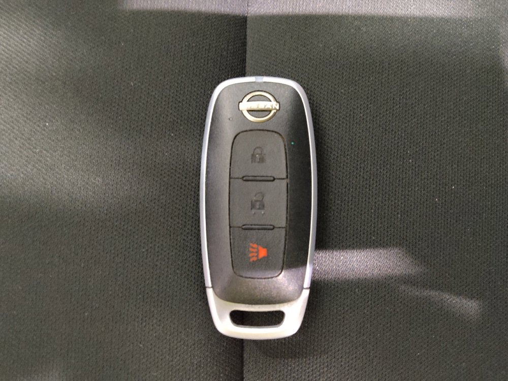 Used 2023 Nissan Rogue S image 32