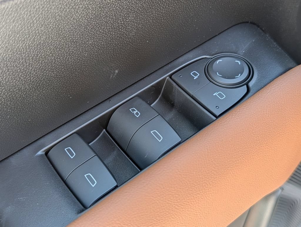 New 2026 GMC Canyon AT4 w/ Technology Plus Package AWD/4WD image 39