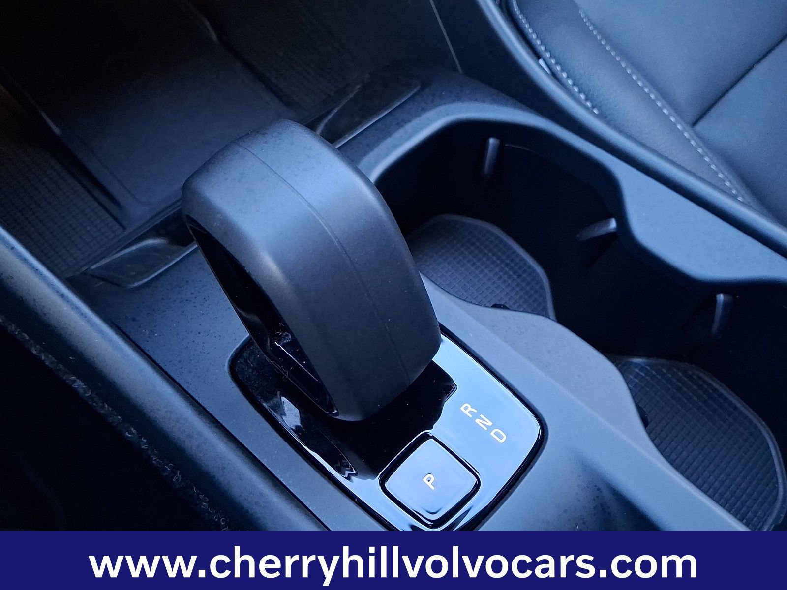 Certified 2025 Volvo XC40 B5 Core w/ Protection Package Premier image 15