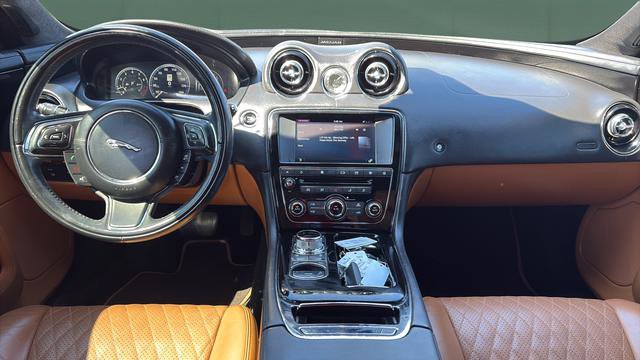 Used 2017 Jaguar XJ L Portfolio AWD/4WD image 19