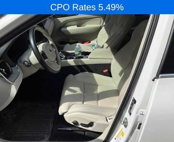 Used 2023 Volvo XC60 B5 Ultimate w/ Climate Package AWD/4WD image 3