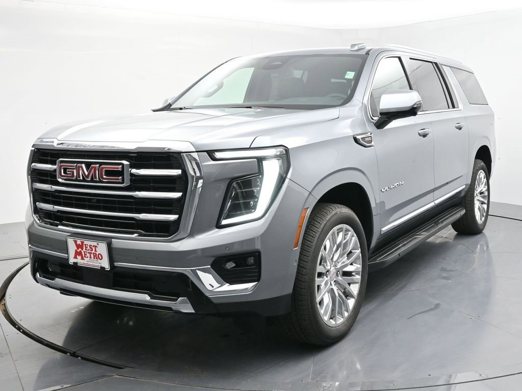 New 2025 GMC Yukon XL Elevation image 2
