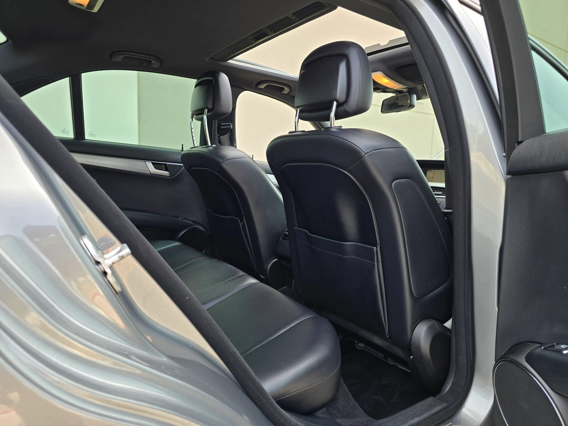 Used 2013 Mercedes-Benz C 250 Sedan image 44