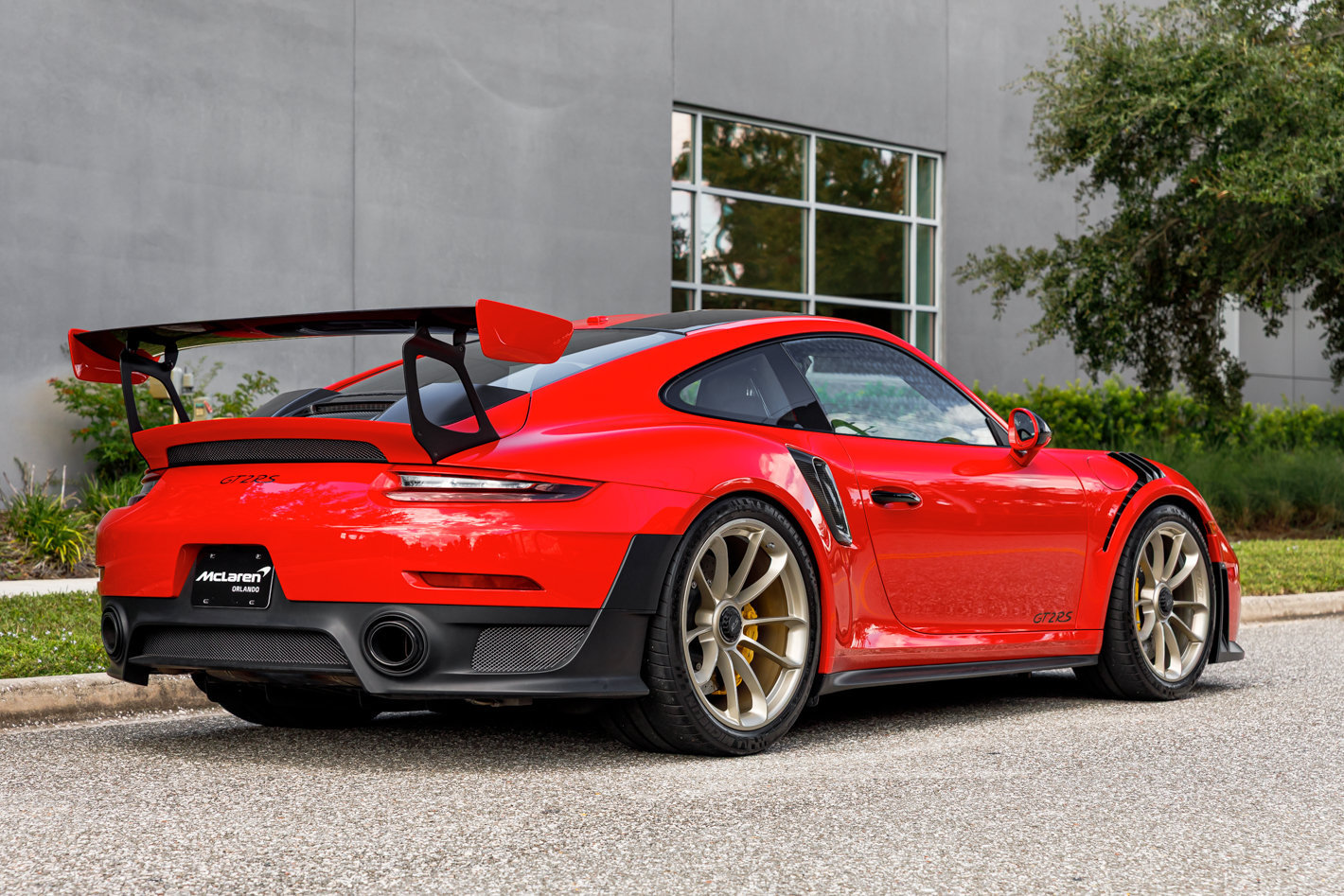 Used 2018 Porsche 911 GT2 RS RWD image 6