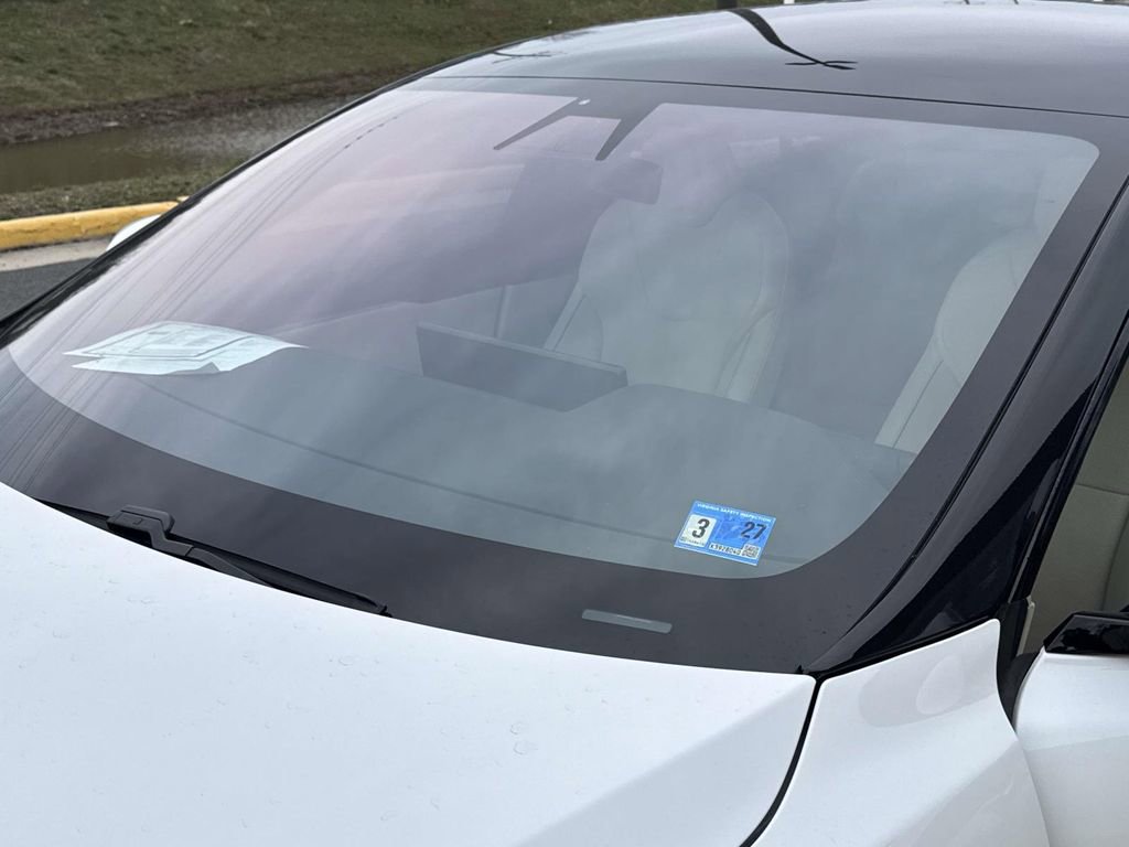Used 2021 Tesla Model S Plaid image 7
