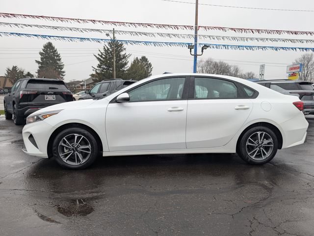 Used 2024 Kia Forte LXS w/ LXS Technology Package image 4