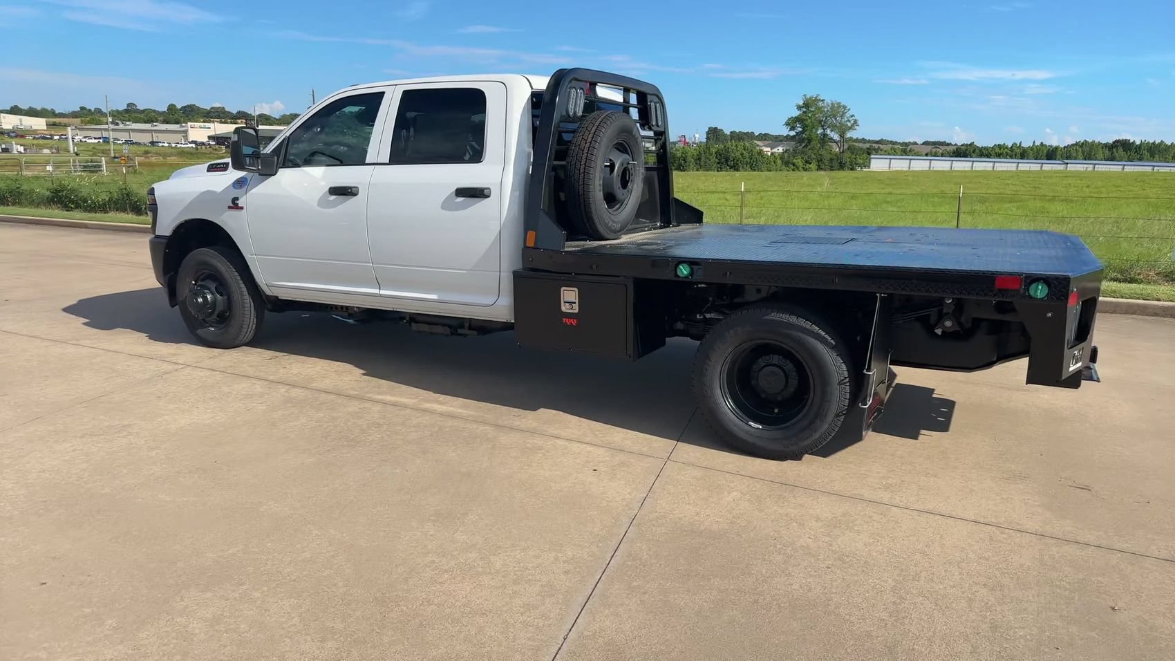 New 2026 RAM 3500 Tradesman AWD/4WD image 3