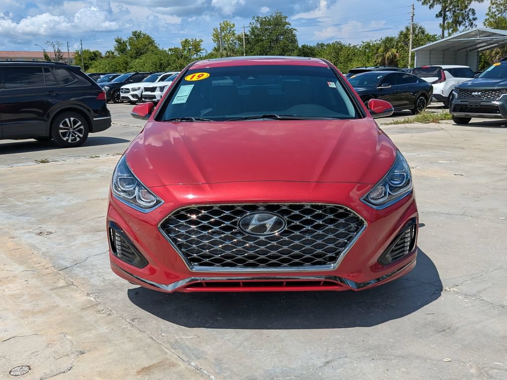 Used 2019 Hyundai Sonata Limited FWD image 2