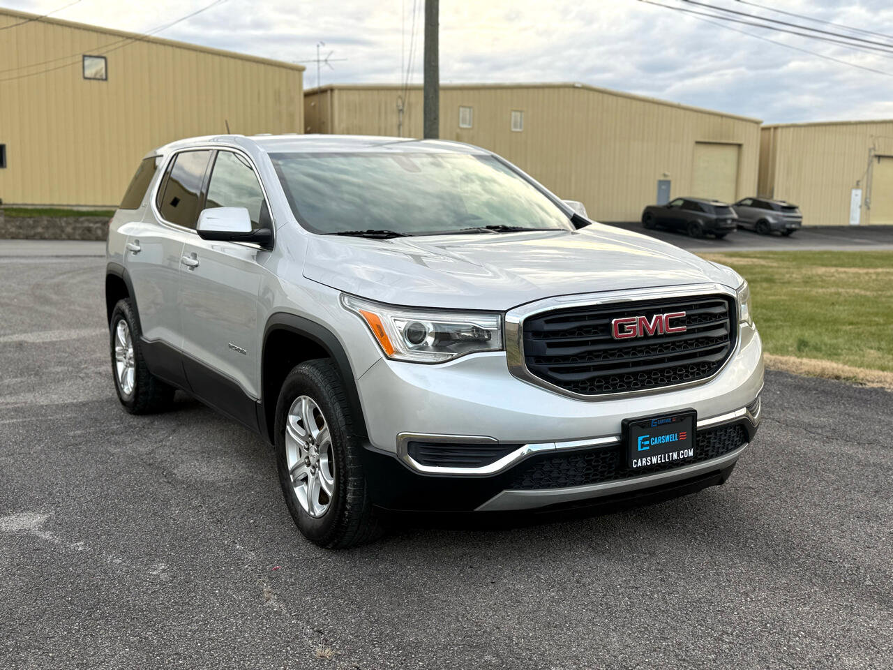 Used 2018 GMC Acadia SLE image 3