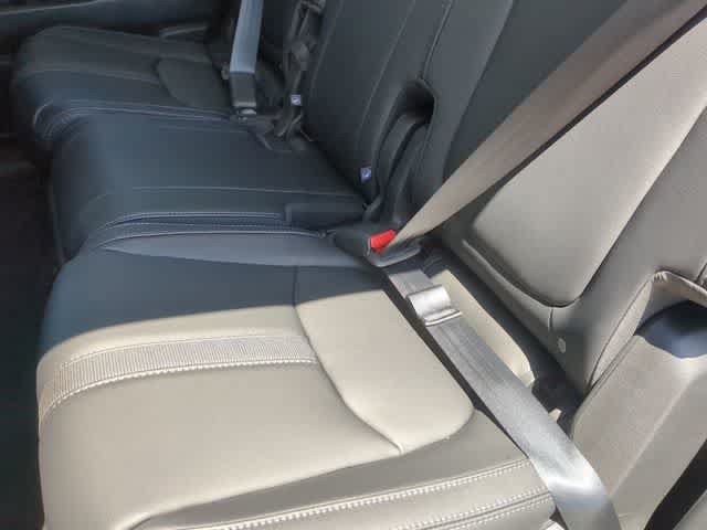 Used 2025 Honda Pilot EX-L image 19