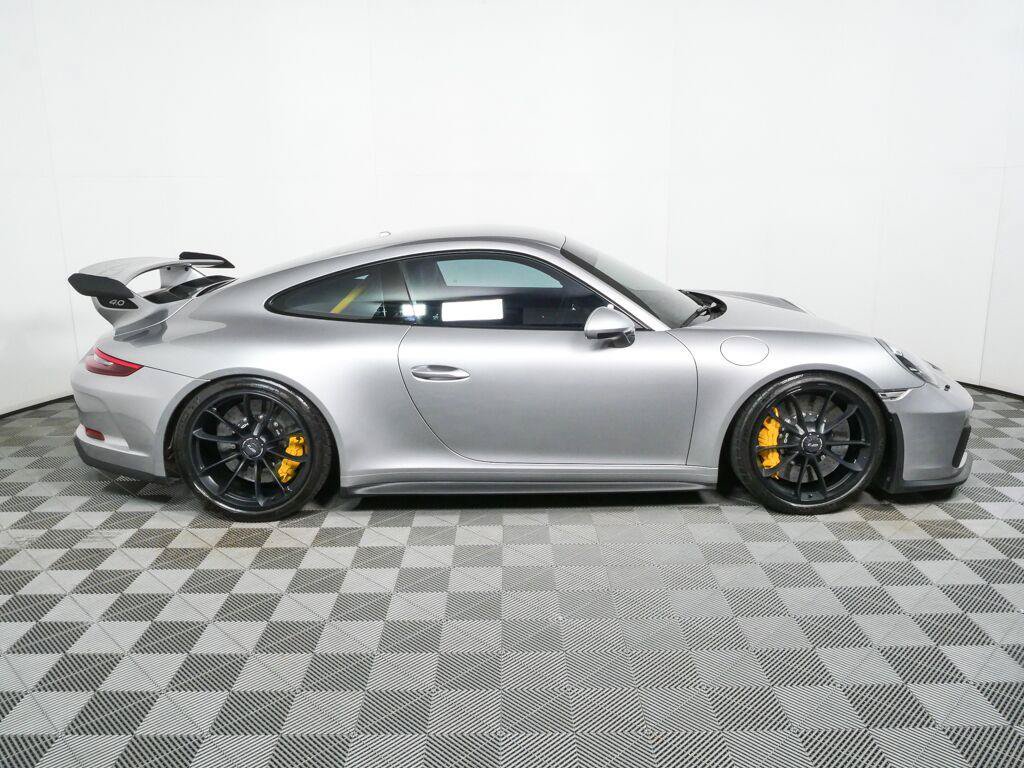 Used 2018 Porsche 911 GT3 RWD image 24