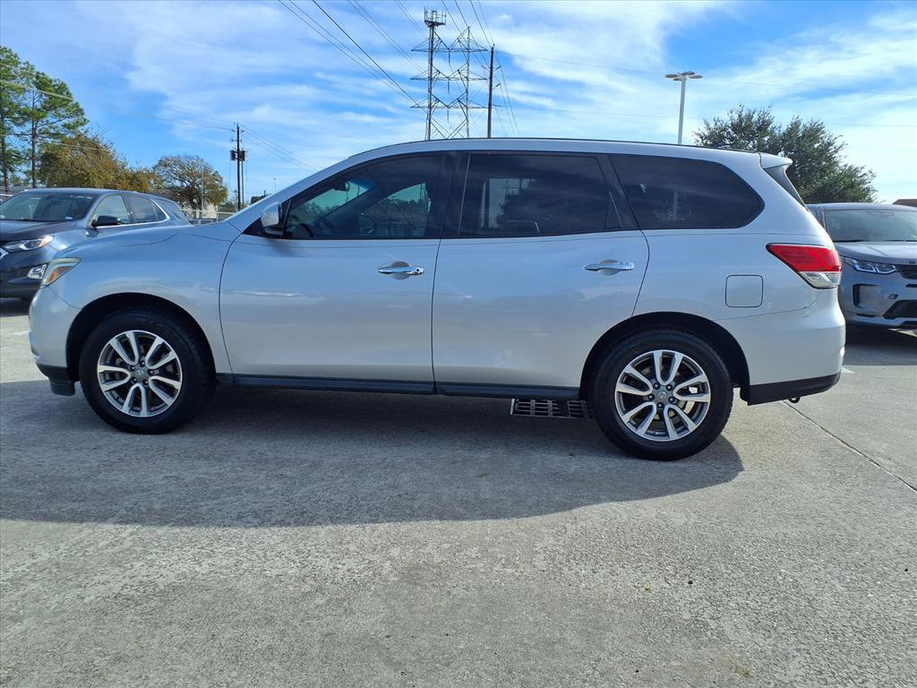 Used 2014 Nissan Pathfinder S image 22