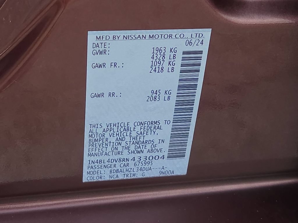Used 2024 Nissan Altima 2.5 SV FWD image 33