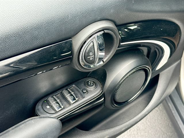 Used 2019 MINI Cooper S FWD image 24