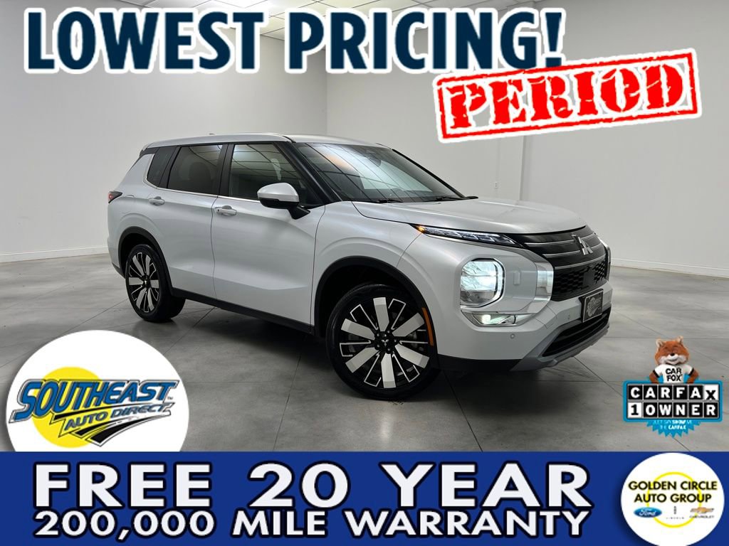 Used 2025 Mitsubishi Outlander SE image 1
