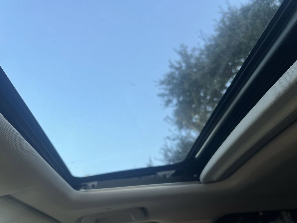 Used 2023 Honda CR-V EX-L image 15