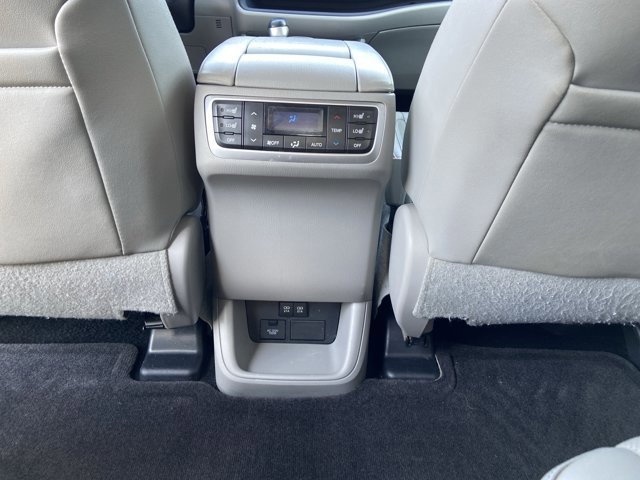 Used 2017 Toyota Highlander Limited Platinum AWD/4WD image 55