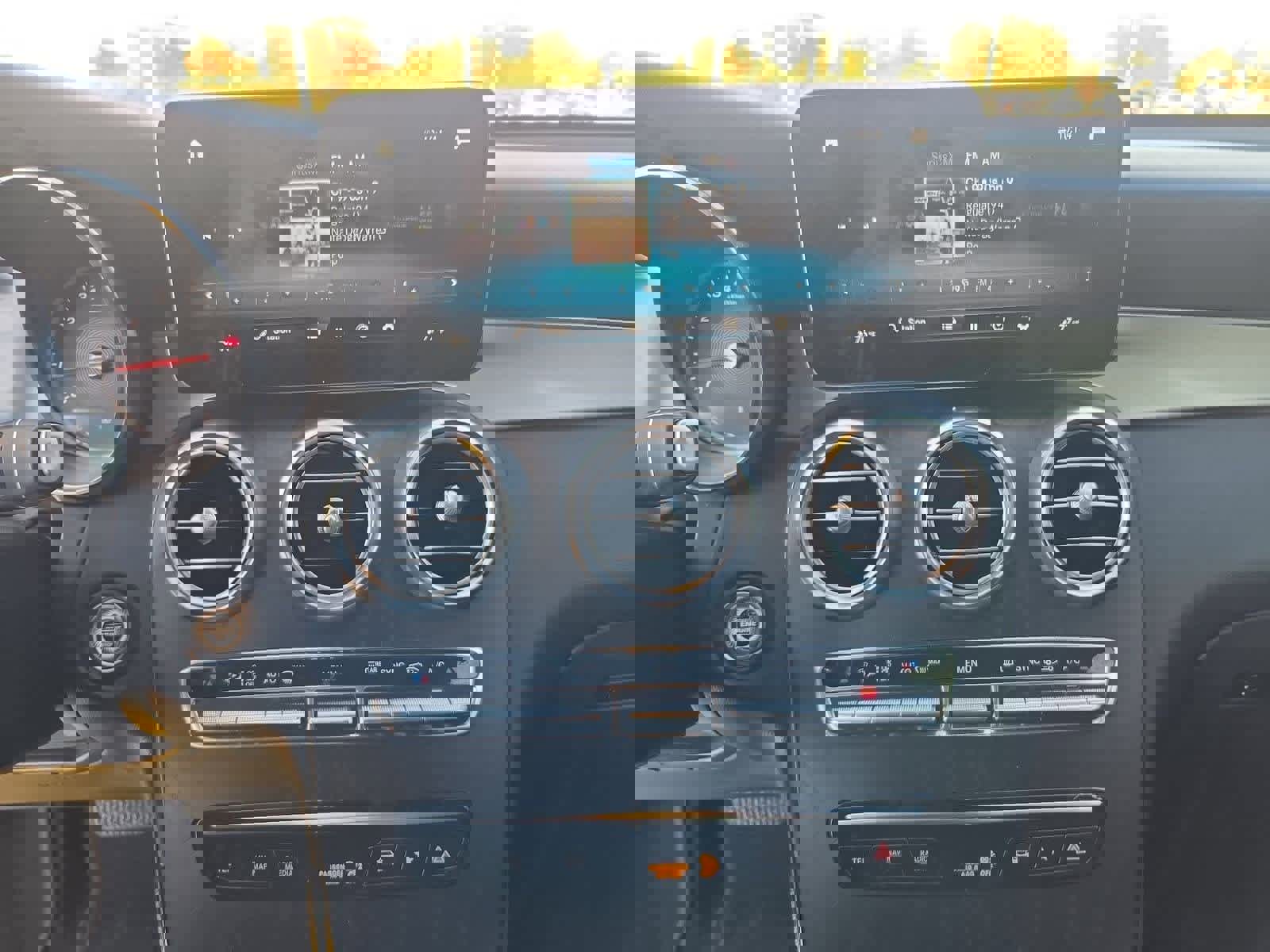 Used 2022 Mercedes-Benz GLC 300 image 26