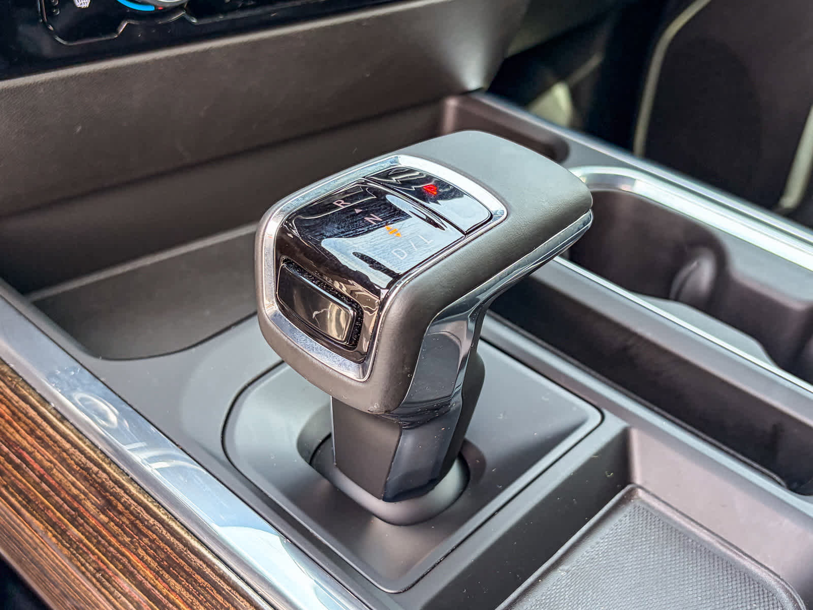 Used 2023 GMC Sierra 1500 Elevation image 18