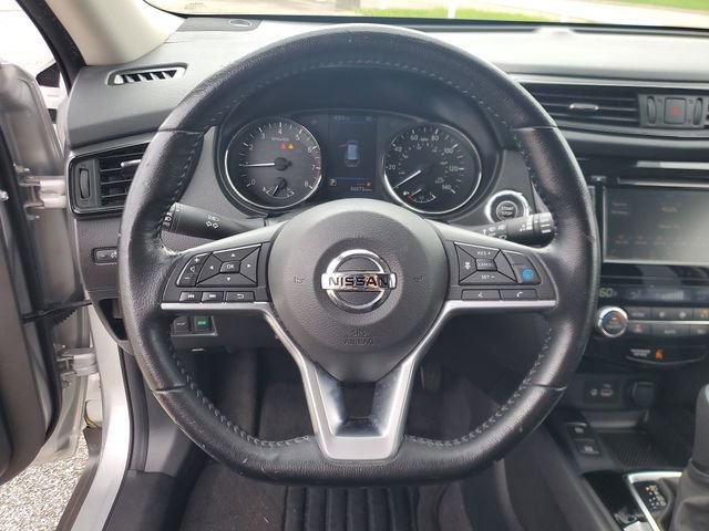 Used 2020 Nissan Rogue SV w/ Premium Package FWD image 20