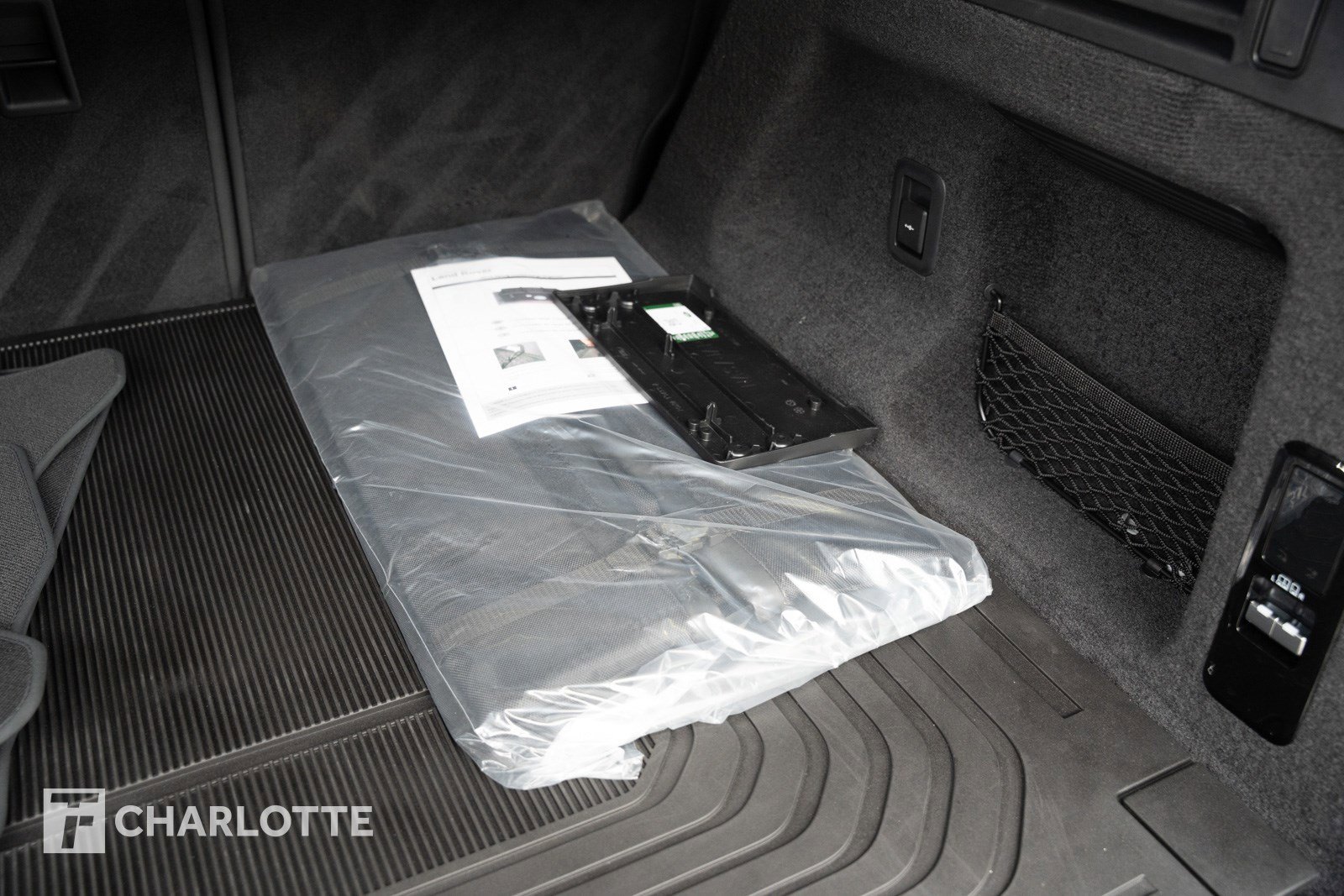 Used 2024 Land Rover Range Rover Sport SV Edition One Carbon Bronze image 38