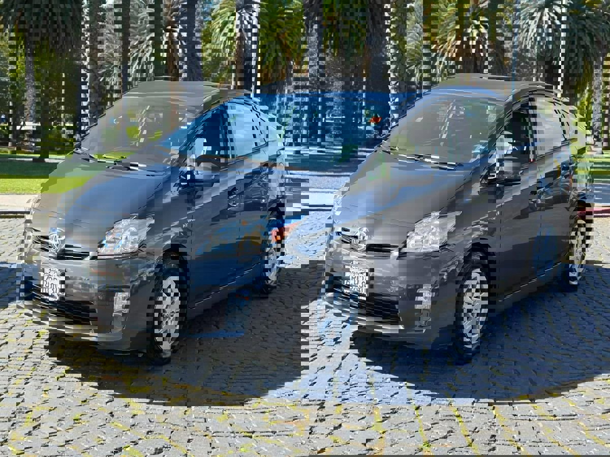 Used 2011 Toyota Prius Three image 4